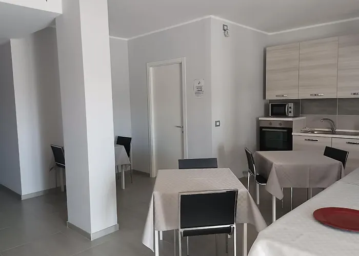 לינה וארוחת בוקר Colline Del Sole 3*